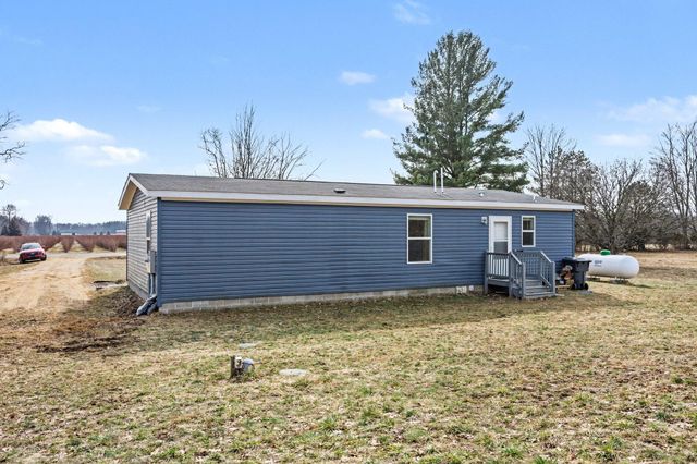 55178 County Road 384, Columbia Twp, MI 49056