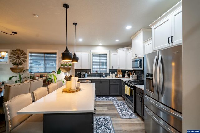 459 NE Cedar St, Sublimity, OR 97385