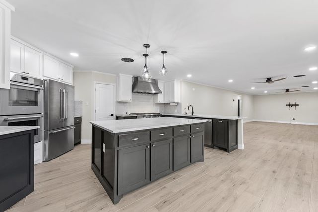 700 Highland Dr, Big Spring, TX 79720