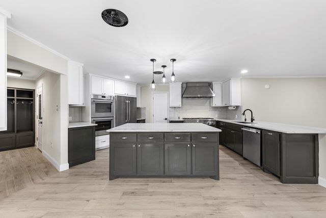 700 Highland Dr, Big Spring, TX 79720