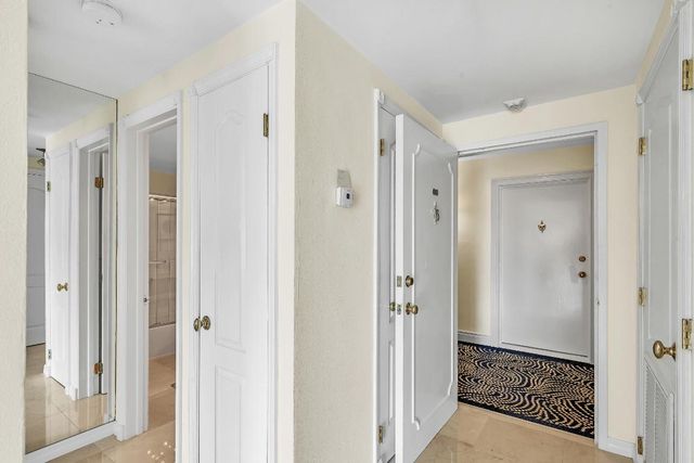 250 N Bradley Place 402, Palm Beach, FL 33480