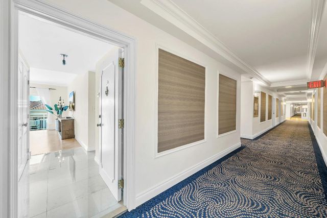 250 N Bradley Place 402, Palm Beach, FL 33480