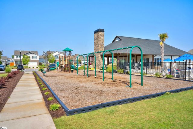 224 Bonifay Drive, Fountain Inn, SC 29644