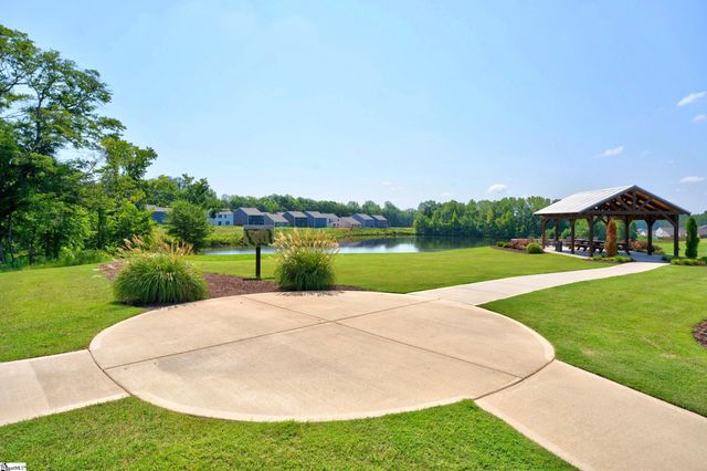 224 Bonifay Drive, Fountain Inn, SC 29644
