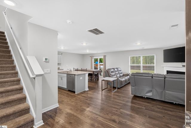 224 Bonifay Drive, Fountain Inn, SC 29644