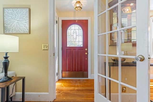 33 Hapgood Rd, Worcester, MA 01605