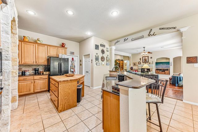109 Elm Wood DR, Elgin, TX 78621