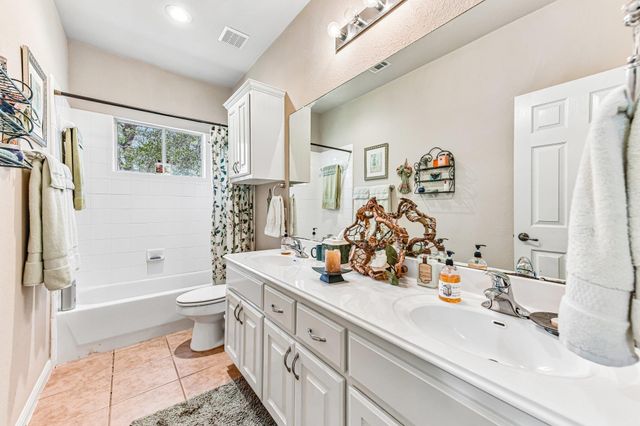 109 Elm Wood DR, Elgin, TX 78621
