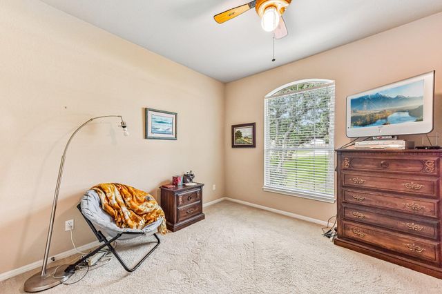 109 Elm Wood DR, Elgin, TX 78621