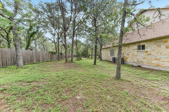 109 Elm Wood DR, Elgin, TX 78621