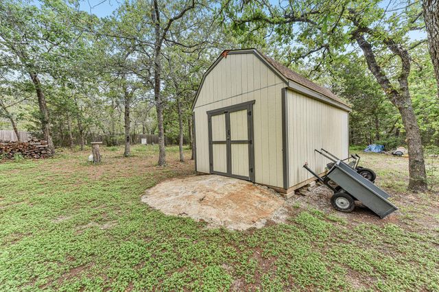 109 Elm Wood DR, Elgin, TX 78621