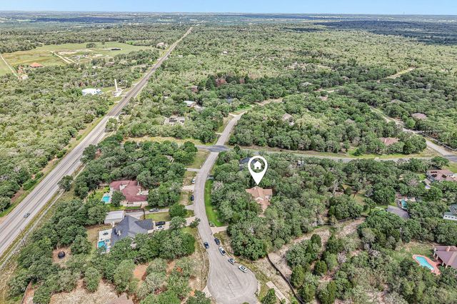 109 Elm Wood DR, Elgin, TX 78621