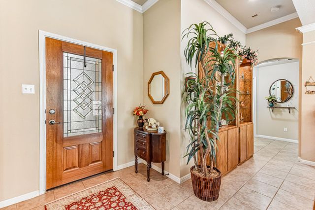 109 Elm Wood DR, Elgin, TX 78621