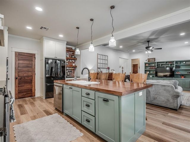 1940 SE 7th Street, Newcastle, OK 73065
