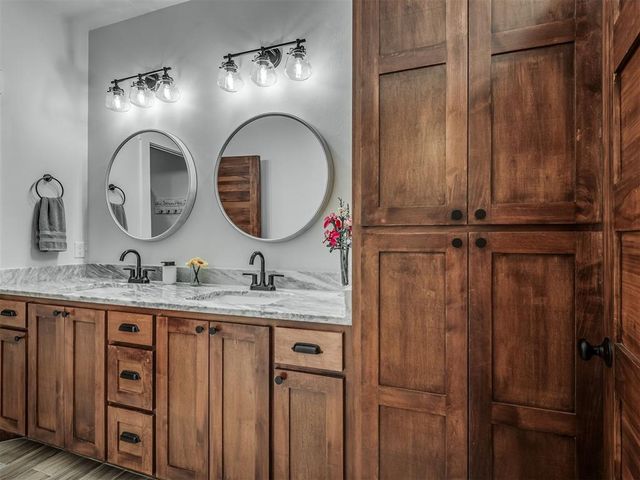 1940 SE 7th Street, Newcastle, OK 73065