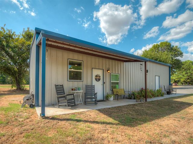 1940 SE 7th Street, Newcastle, OK 73065