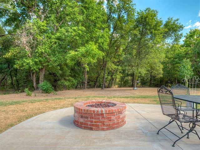 1940 SE 7th Street, Newcastle, OK 73065