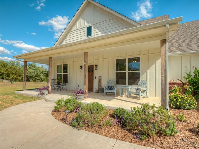 1940 SE 7th Street, Newcastle, OK 73065