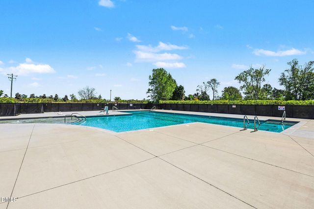 90 Rigsby Avenue, Four Oaks, NC 27524