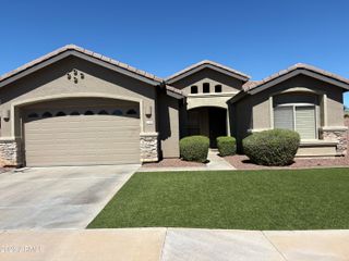 1354 E LOCUST Drive, Chandler, AZ 85286