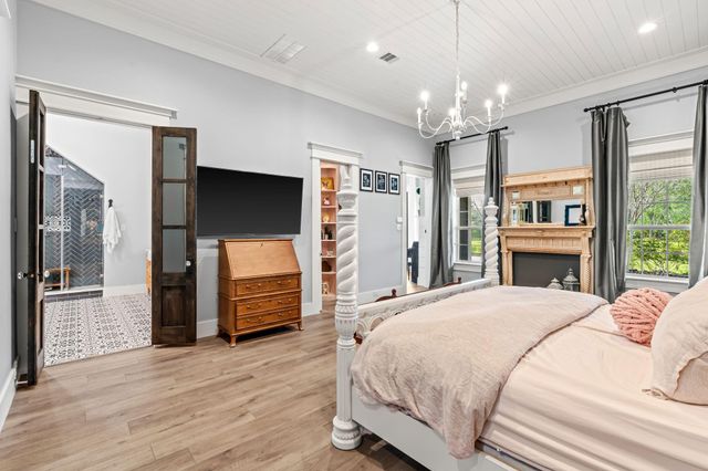 26 Windsong Lane, Friendswood, TX 77546