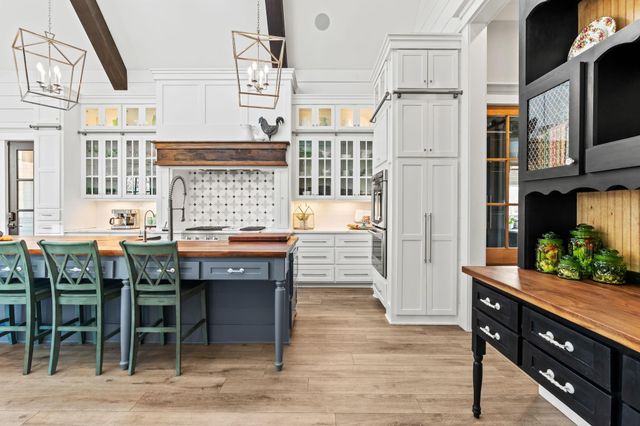 26 Windsong Lane, Friendswood, TX 77546