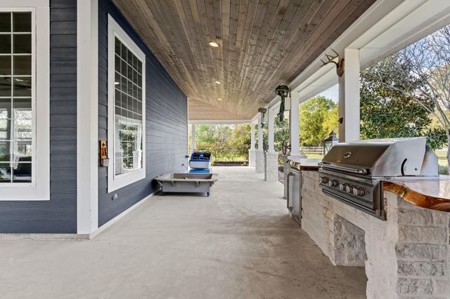 26 Windsong Lane, Friendswood, TX 77546