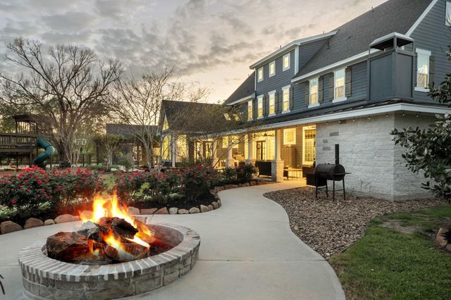 26 Windsong Lane, Friendswood, TX 77546