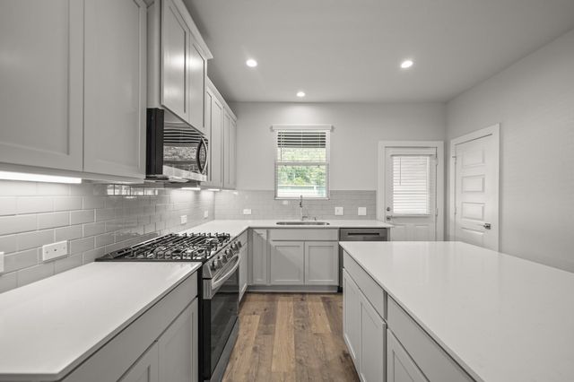 40423 Gerygone Lane, Magnolia, TX 77354