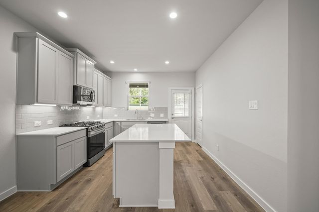 40423 Gerygone Lane, Magnolia, TX 77354