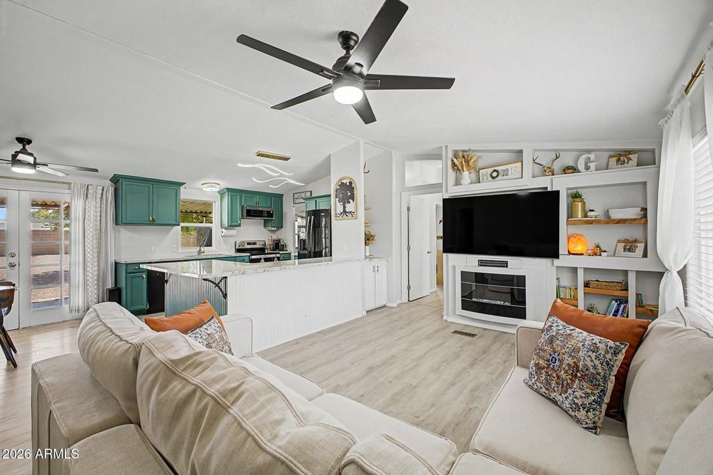 897 E Goldmine Lane, San Tan Valley, AZ 85140 — photo 2
