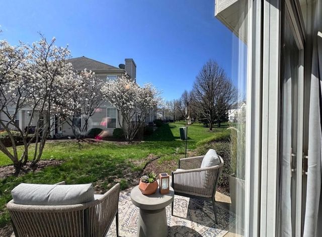 2266 PEMBRIDGE Drive, Lake In The Hills, IL 60156