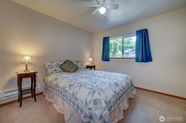 22305 Apollo Drive NE, Poulsbo, WA 98370