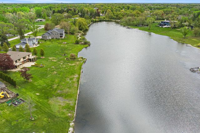 28 Windemere Lane, South Barrington, IL 60010