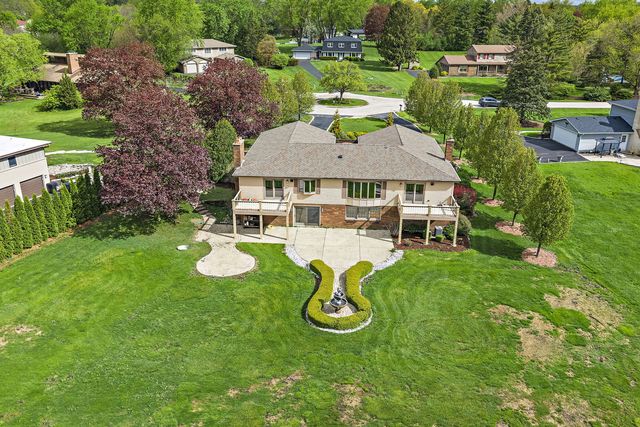 28 Windemere Lane, South Barrington, IL 60010