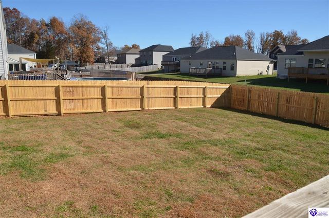 309 Merlot Court, Vine Grove, KY 40175