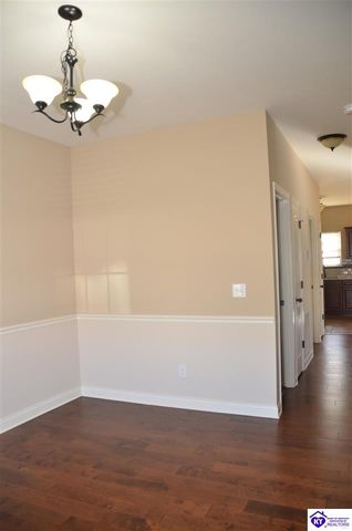 309 Merlot Court, Vine Grove, KY 40175