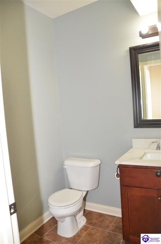 309 Merlot Court, Vine Grove, KY 40175