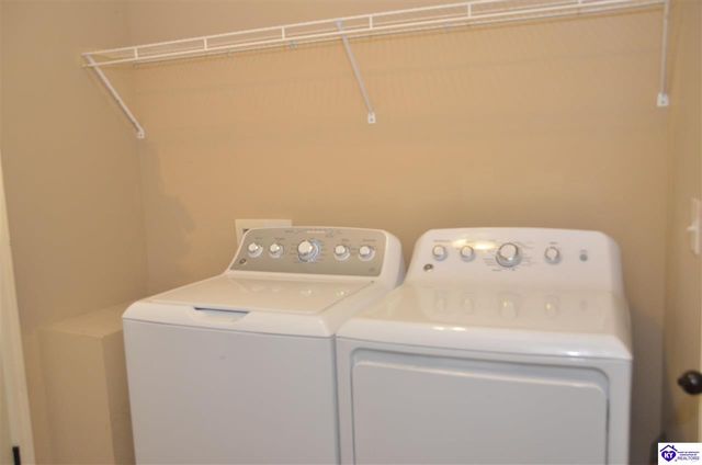 309 Merlot Court, Vine Grove, KY 40175