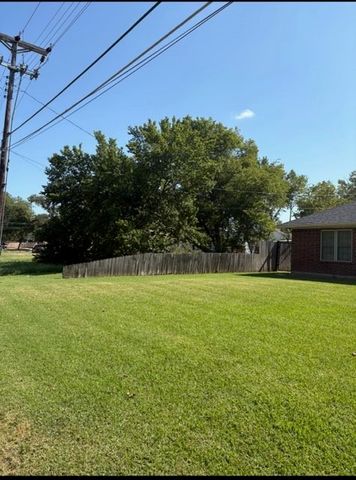 2517 Utilis Street, Greenville, TX 75401