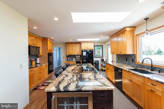 1661 TOWN POINT RD, Cambridge, MD 21613