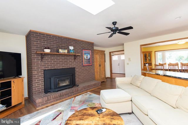 1661 TOWN POINT RD, Cambridge, MD 21613