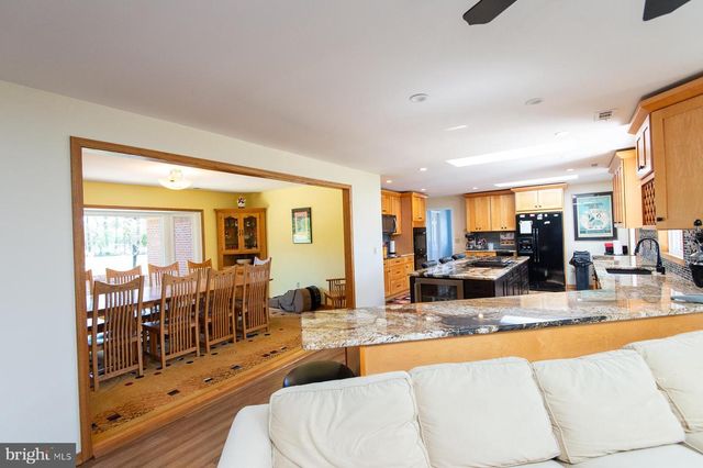 1661 TOWN POINT RD, Cambridge, MD 21613