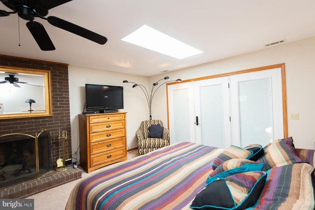 1661 TOWN POINT RD, Cambridge, MD 21613