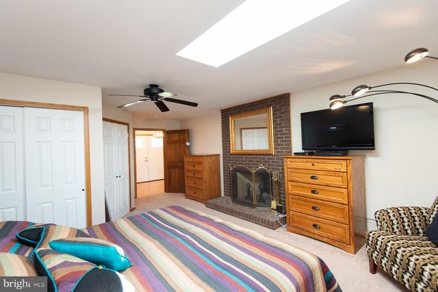 1661 TOWN POINT RD, Cambridge, MD 21613