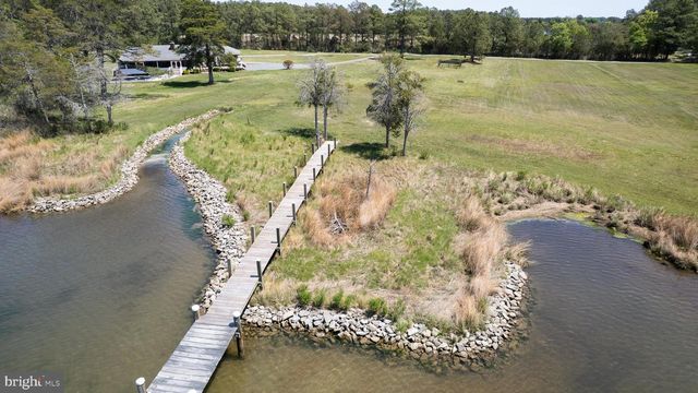 1661 TOWN POINT RD, Cambridge, MD 21613