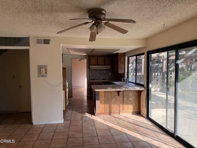 1524 Lyndhurst Avenue, Camarillo, CA 93010