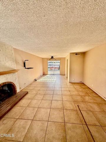 1524 Lyndhurst Avenue, Camarillo, CA 93010