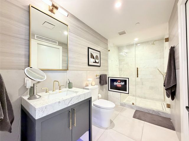 70 Rainey ST 2203, Austin, TX 78701