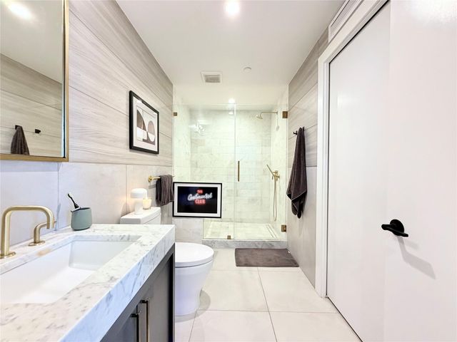 70 Rainey ST 2203, Austin, TX 78701